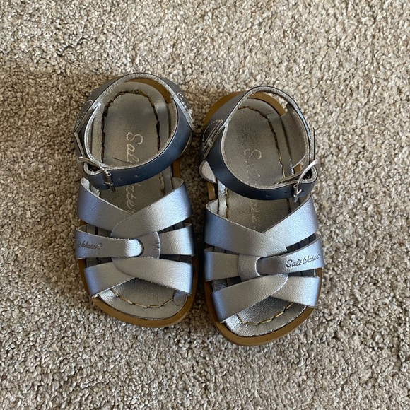 Salt water by hoy sandals - Picture 1 of 5